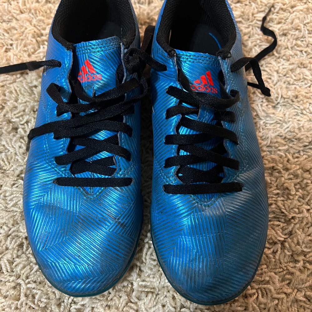 Adidas youth soccer cleats